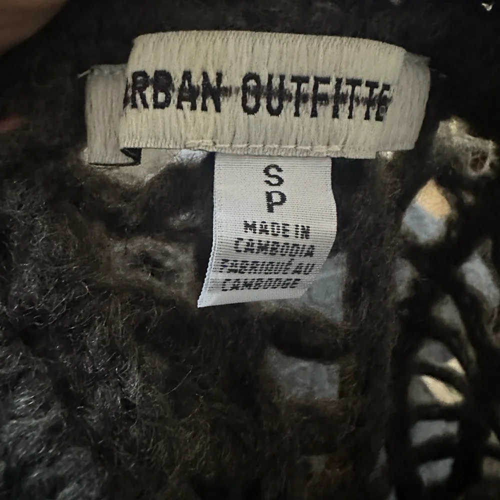 NWOT Urban Outfitters Gray Sweater- Small - Picture 5 of 7